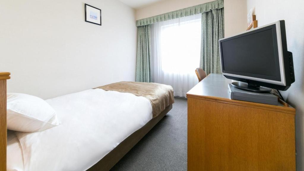 Pearl Hotel Ota Isesaki Екстериор снимка