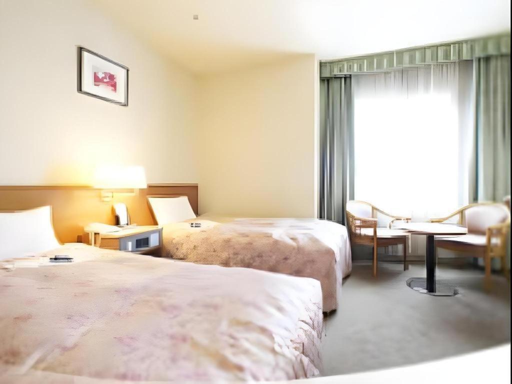 Pearl Hotel Ota Isesaki Екстериор снимка